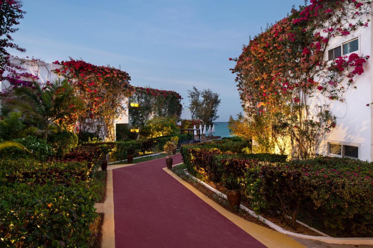 Nungwi Dreams By Mantis Hotel Exterior photo The resort at night