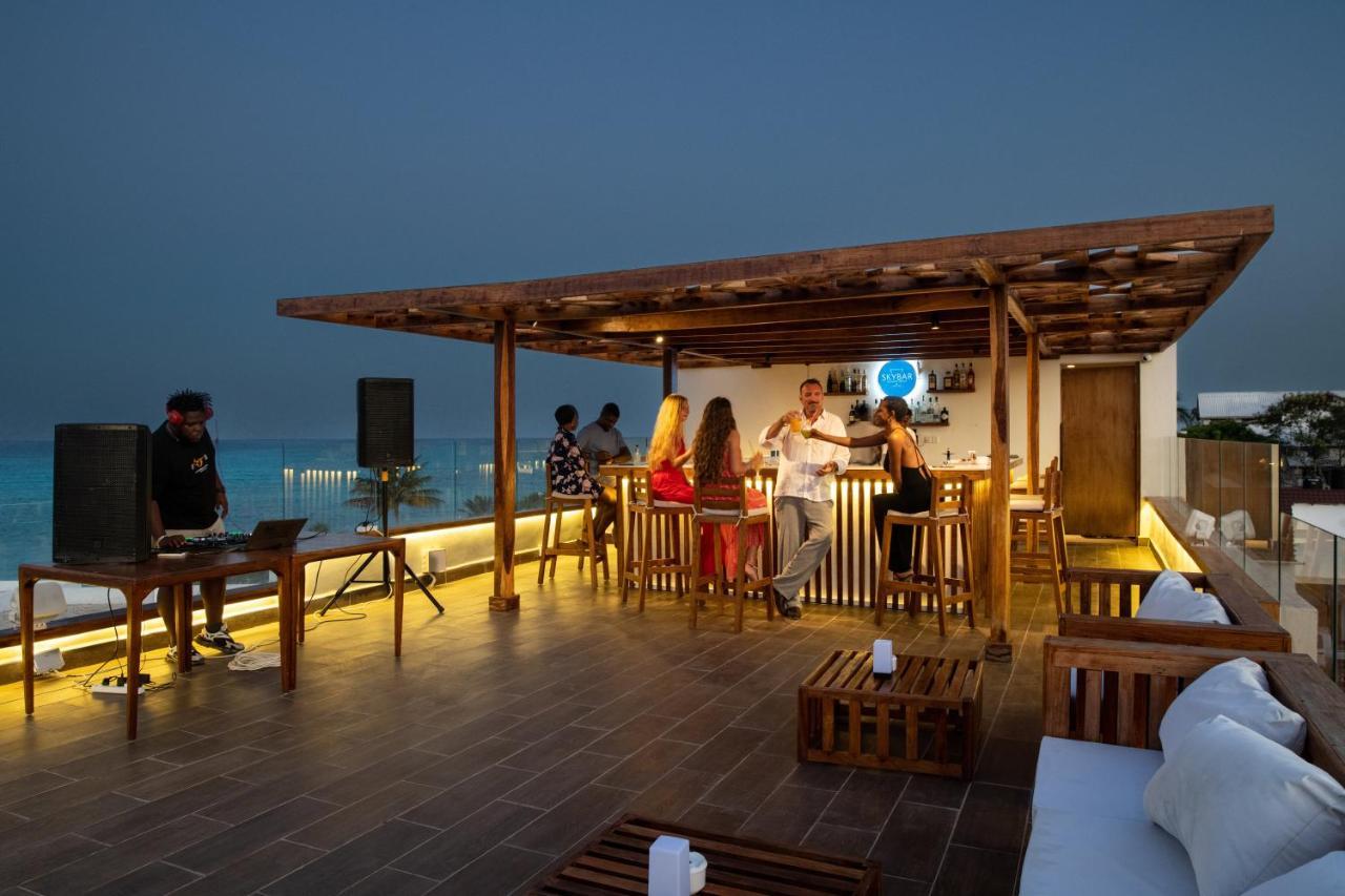 Nungwi Dreams By Mantis Hotel Exterior photo Rooftop bar in India