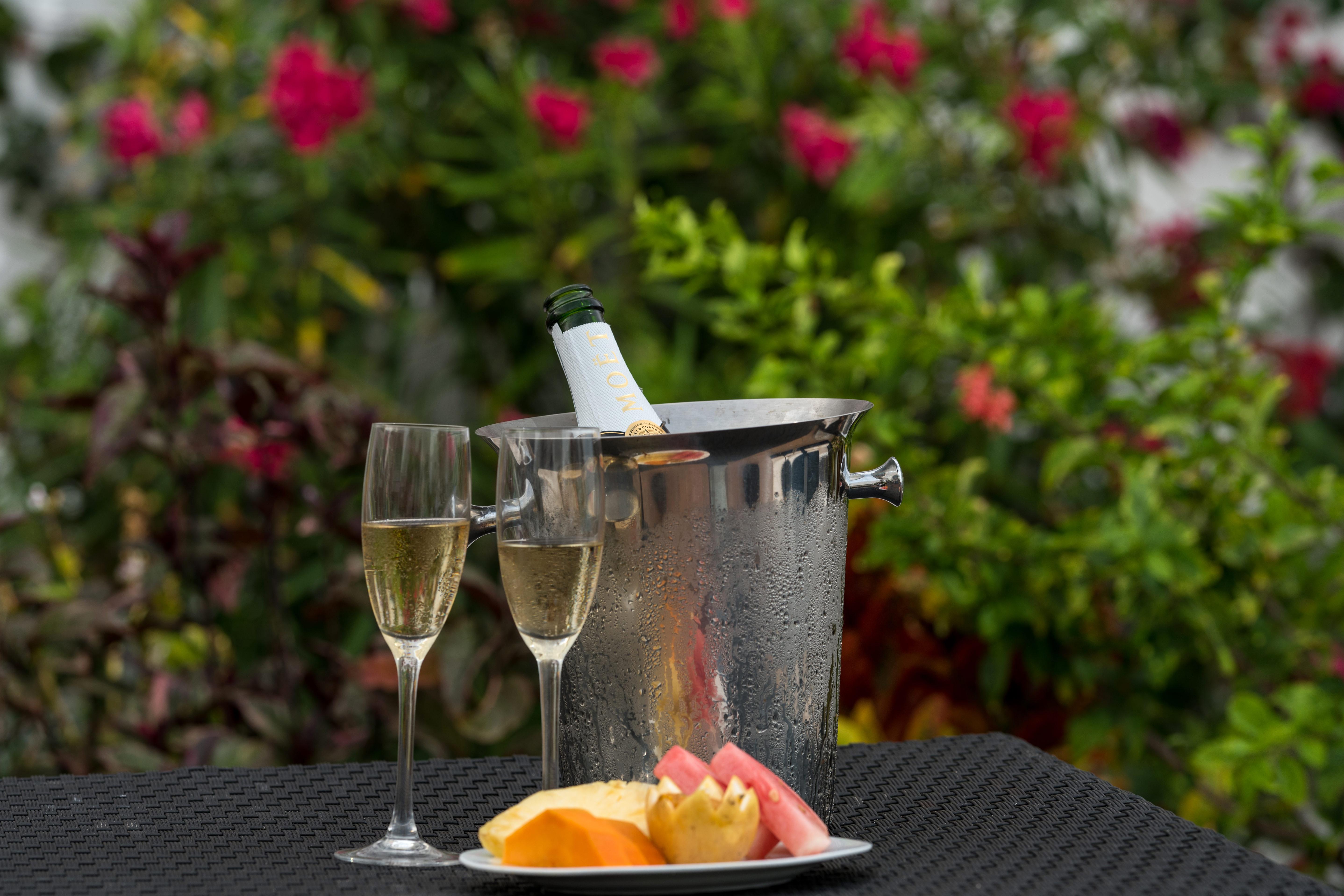 Nungwi Dreams By Mantis Hotel Exterior photo Champagne in a champagne bucket